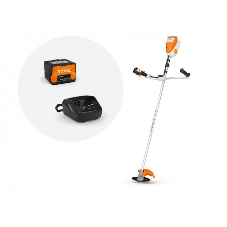 DÉBROUSSAILLEUSE FSA 80  AVEC COUTEAU A HERBE 230-2 STIHL