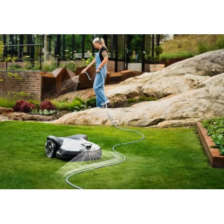 Husqvarna Automower 312V Robot tondeuse sans fil EPOS avec caméra Vision IA pour jardins urbains jusqu à 1 200 m2